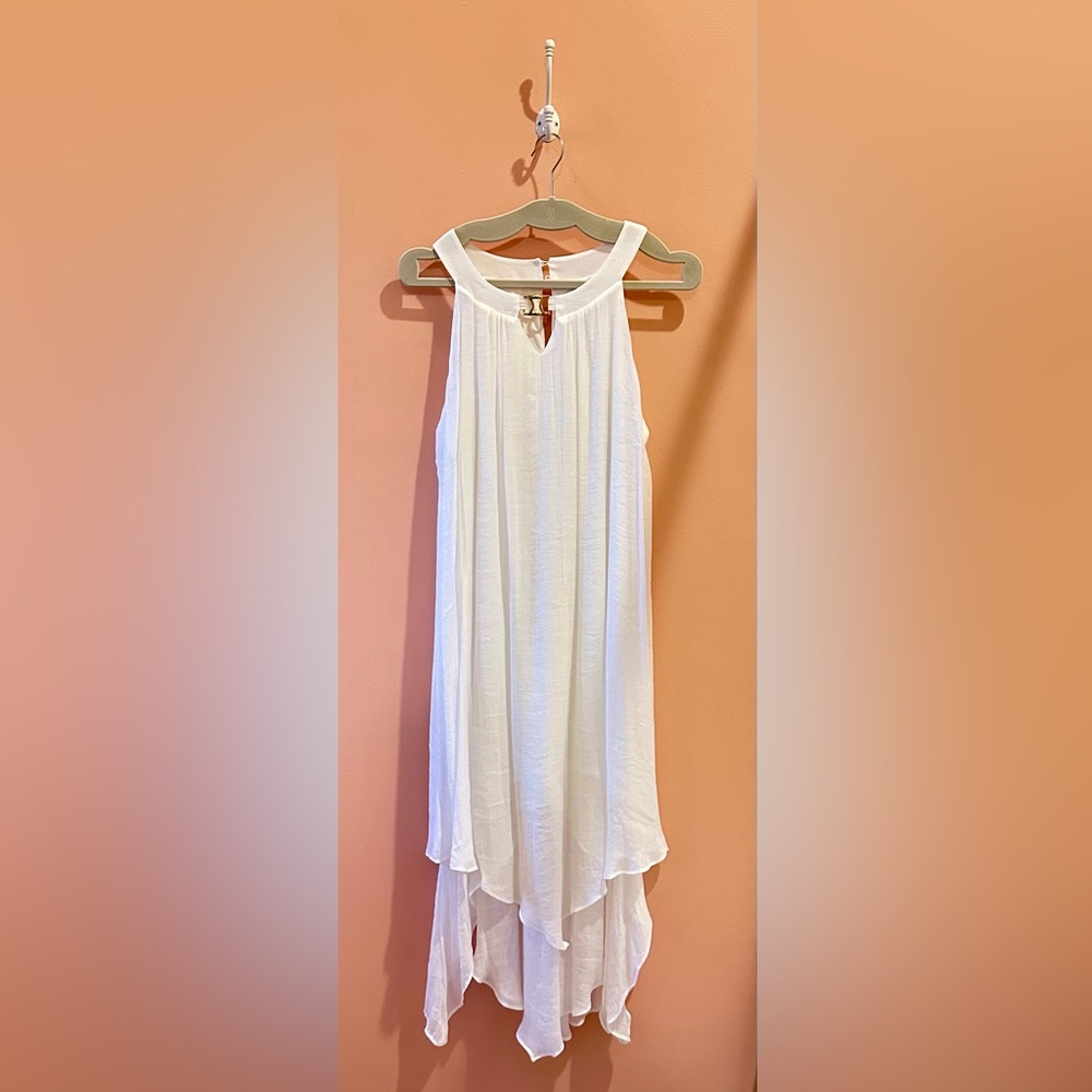 New Luxology White Flowy Dress